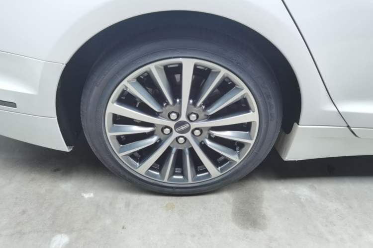Used Lincoln MKZ 2019 2.0T Luxury Edition China VI Standard Right Rear Wheel Hub
