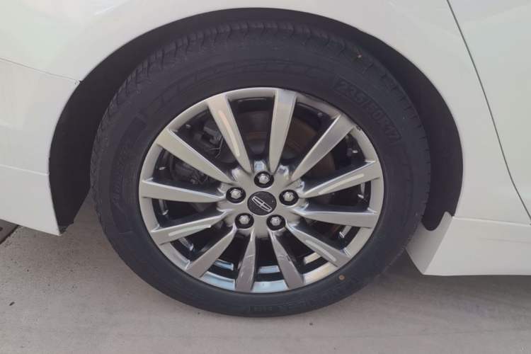 Used Lincoln MKZ 2019 2.0T Luxury Edition China VI Right Rear Wheel Hub