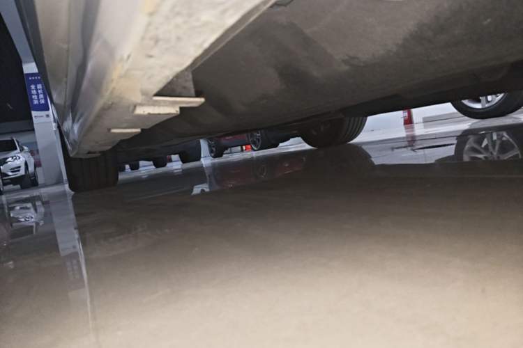 Used Lincoln MKZ 2019 2.0T Luxury Edition China VI Standard Right Side Sill