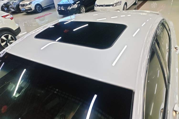 Used Lincoln MKZ 2019 2.0T Luxury Edition China VI Standard Roof