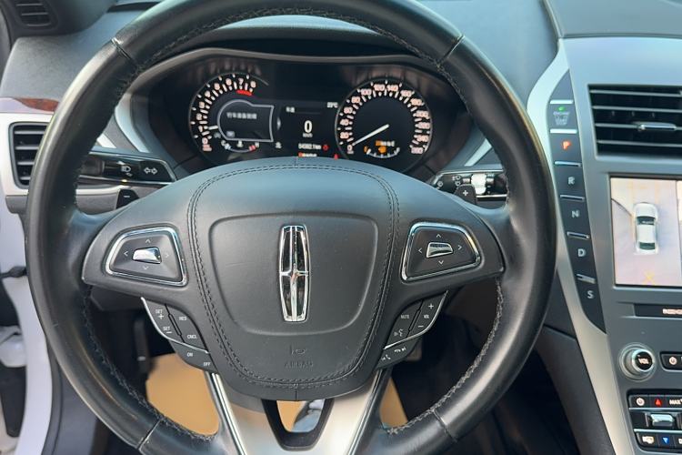 Used Lincoln MKZ 2019 2.0T Luxury Edition China VI Steering Wheel