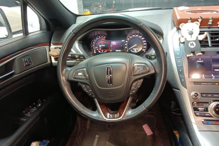 Used Lincoln MKZ 2019 2.0T Luxury Edition China VI Standard Steering Wheel