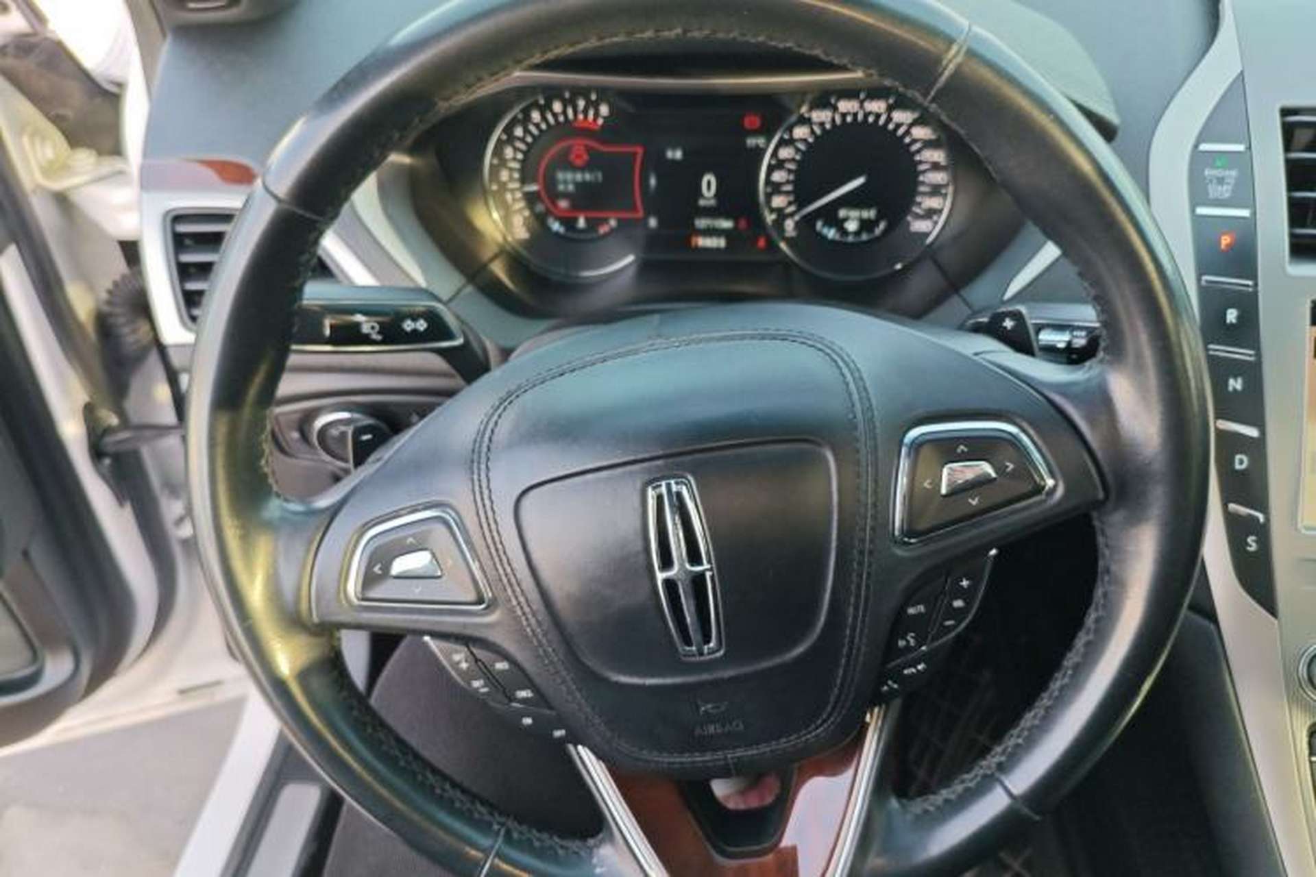 Used Lincoln MKZ 2019 2.0T Luxury Edition China VI Standard Steering Wheel