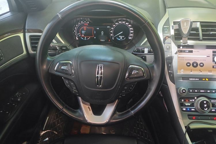 Used Lincoln MKZ 2019 2.0T Luxury Edition China VI Steering Wheel