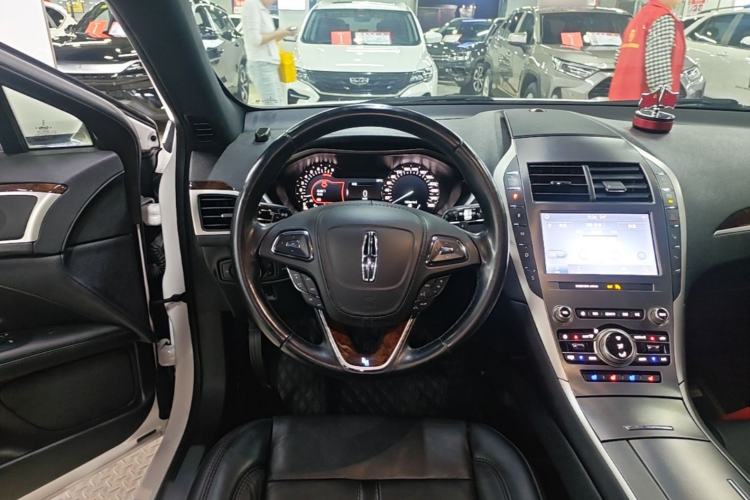 Used Lincoln MKZ 2019 2.0T Luxury Edition China VI Standard Steering Wheel