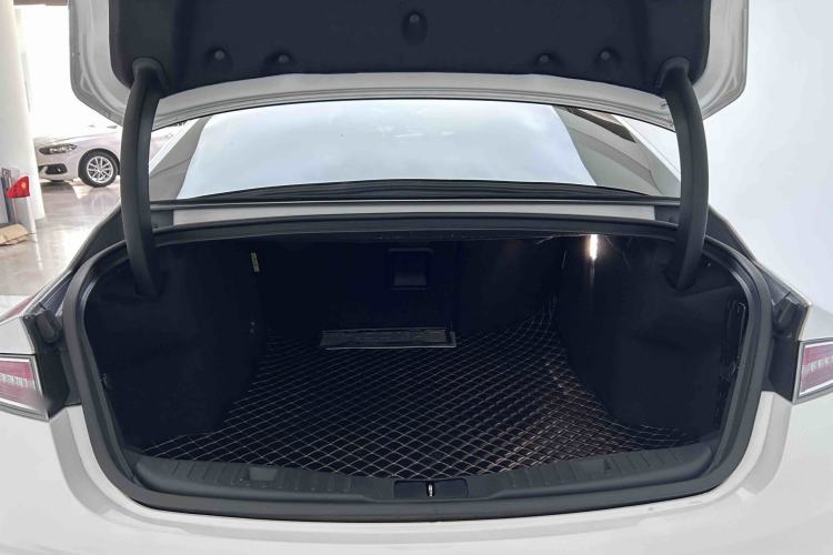 Used Lincoln MKZ 2019 2.0T Luxury Edition China VI Standard Trunk