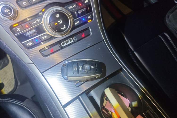 Used Lincoln MKZ 2019 2.0T Luxury Edition China VI Vehicle Key