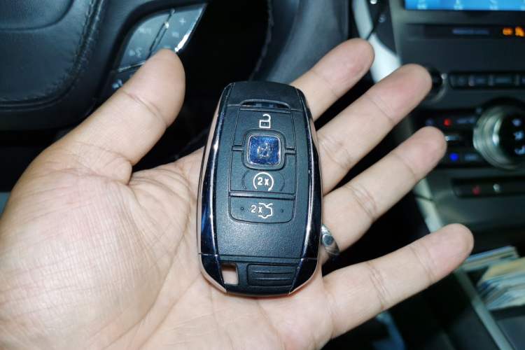 Used Lincoln MKZ 2019 2.0T Luxury Edition China VI Vehicle Key