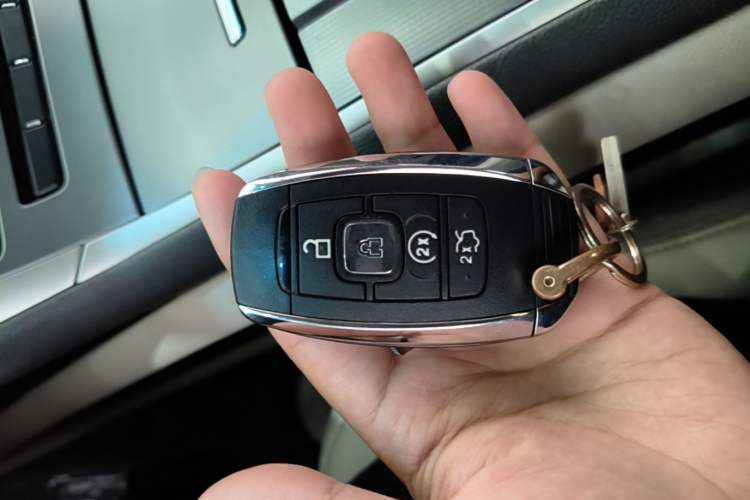 Used Lincoln MKZ 2019 2.0T Luxury Edition China VI Standard Vehicle Key