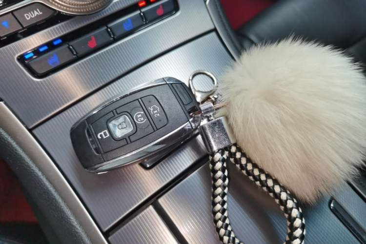Used Lincoln MKZ 2019 2.0T Luxury Edition China VI Standard Vehicle Key