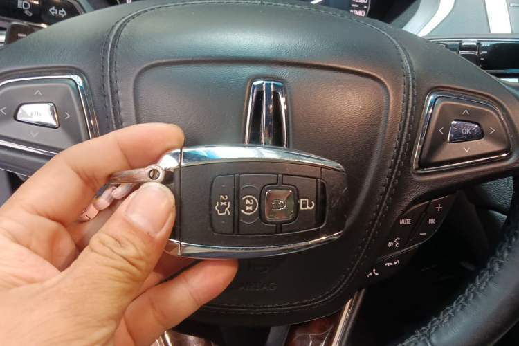 Used Lincoln MKZ 2019 2.0T Luxury Edition China VI Standard Vehicle Key