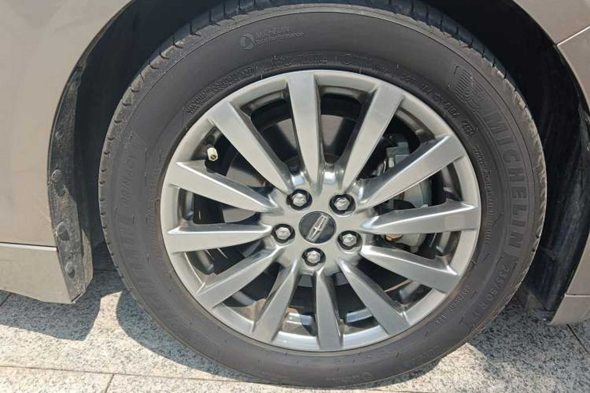 Used Lincoln MKZ 2019 2.0T Luxury Edition China VI Right Front Wheel Hub