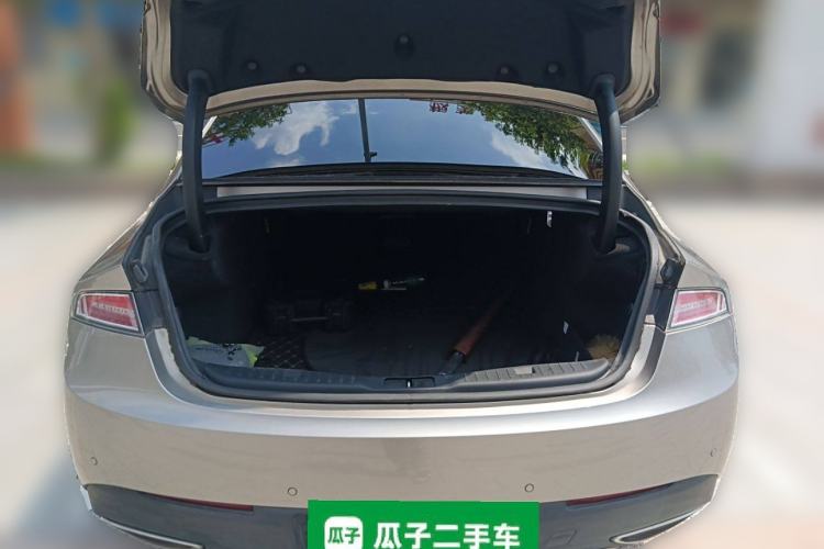 Used Lincoln MKZ 2019 2.0T Luxury Edition China VI Trunk