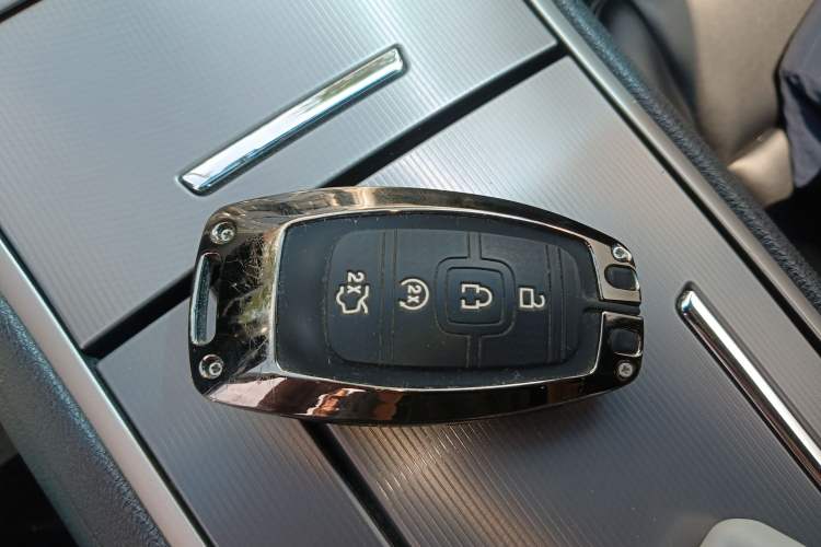 Used Lincoln MKZ 2019 2.0T Luxury Edition China VI Vehicle Key