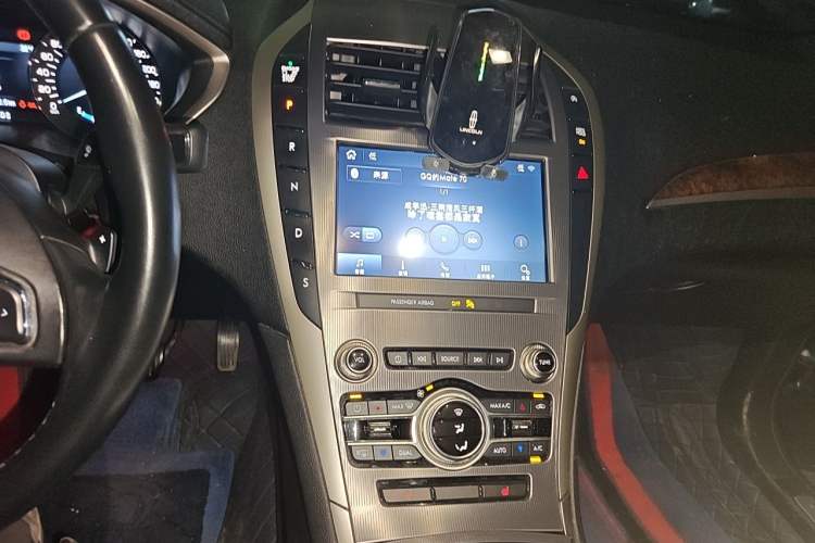 Used Lincoln MKZ 2020 2.0T Deluxe Edition Audio And AC Panel