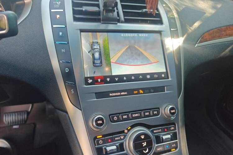 Used Lincoln MKZ 2020 2.0T Deluxe Edition Audio And AC Panel