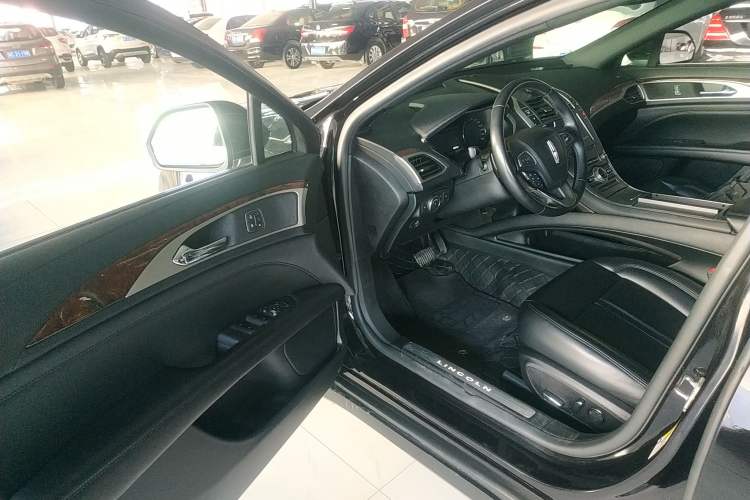 Used Lincoln MKZ 2020 2.0T Deluxe Edition Driver Seat