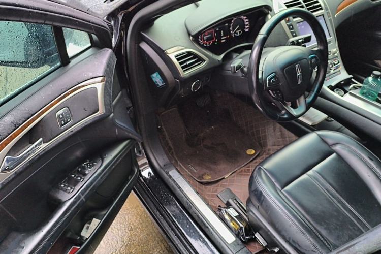 Used Lincoln MKZ 2020 2.0T Deluxe Edition Driver Seat