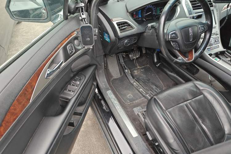Used Lincoln MKZ 2020 2.0H Hybrid Prestige Edition Driver Seat