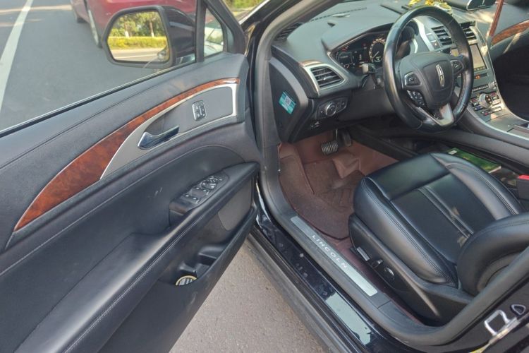 Used Lincoln MKZ 2020 2.0T Deluxe Edition Driver Seat