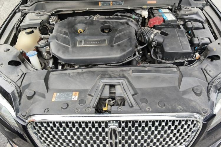 Used Lincoln MKZ 2020 2.0T Deluxe Edition Engine Bay