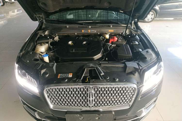 Used Lincoln MKZ 2020 2.0T Deluxe Edition Engine Bay