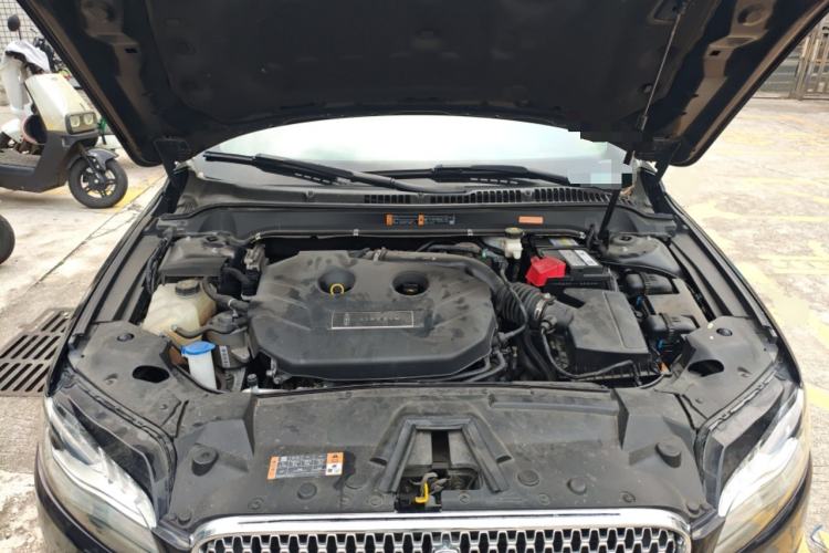 Used Lincoln MKZ 2020 2.0T Deluxe Edition Engine Bay