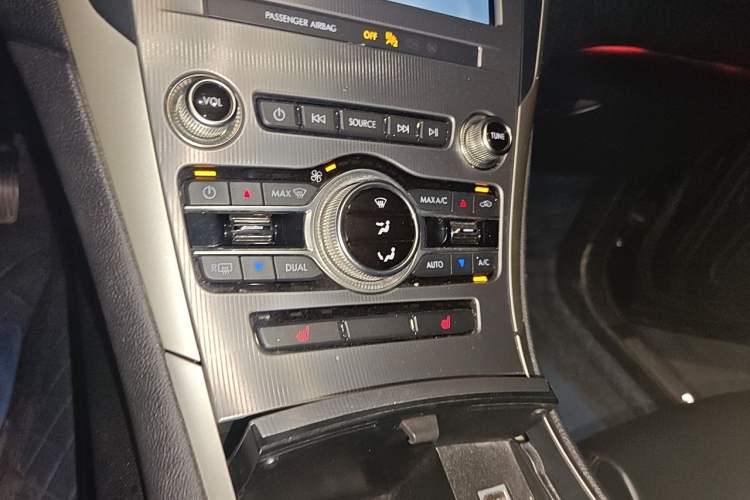 Used Lincoln MKZ 2020 2.0T Deluxe Edition Gear Lever