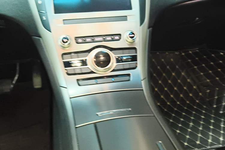Used Lincoln MKZ 2020 2.0T Deluxe Edition Gear Lever