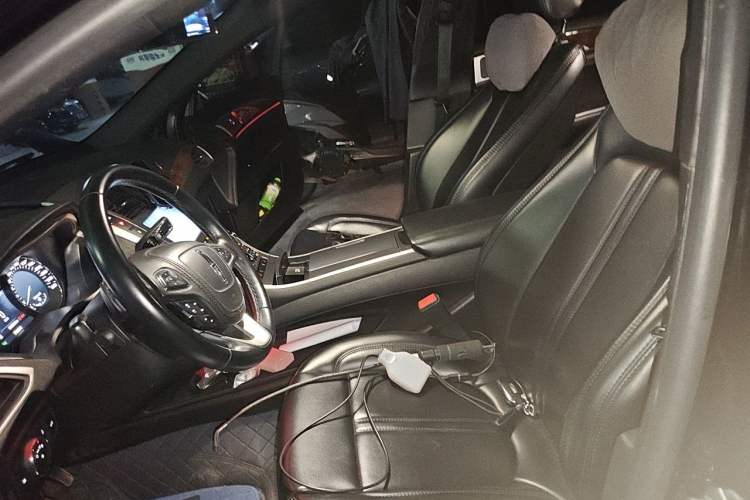 Used Lincoln MKZ 2020 2.0T Deluxe Edition Left Front Seat