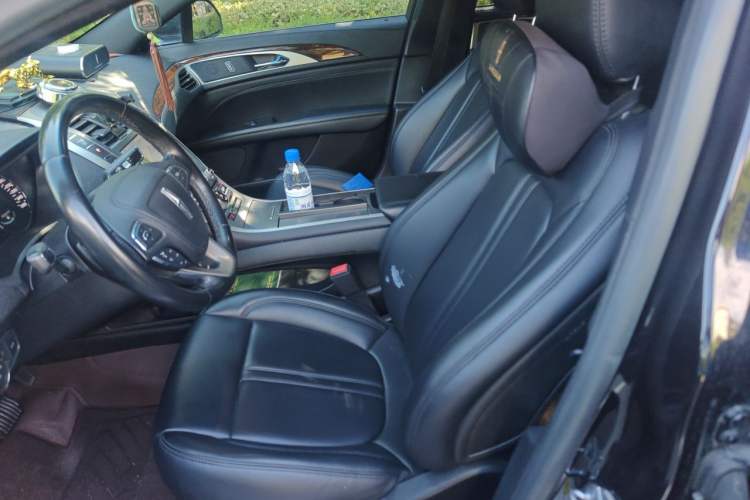 Used Lincoln MKZ 2020 2.0T Deluxe Edition Left Front Seat