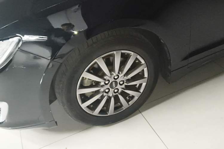Used Lincoln MKZ 2020 2.0T Deluxe Edition Left Front Wheel Hub