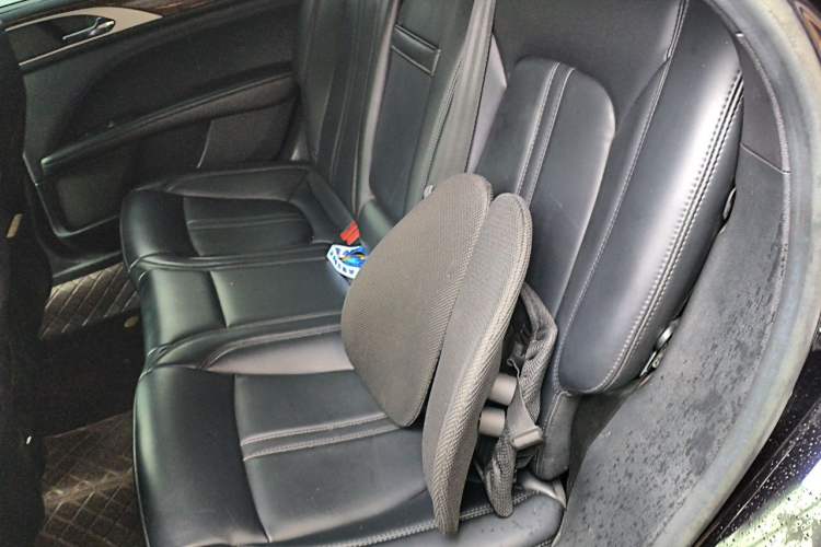 Used Lincoln MKZ 2020 2.0T Deluxe Edition Left Rear Seat