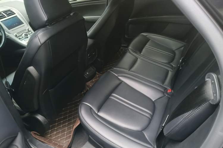 Used Lincoln MKZ 2020 2.0T Deluxe Edition Left Rear Seat