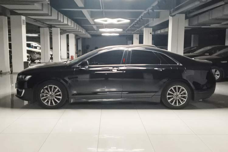 Used Lincoln MKZ 2020 2.0T Deluxe Edition Left Side
