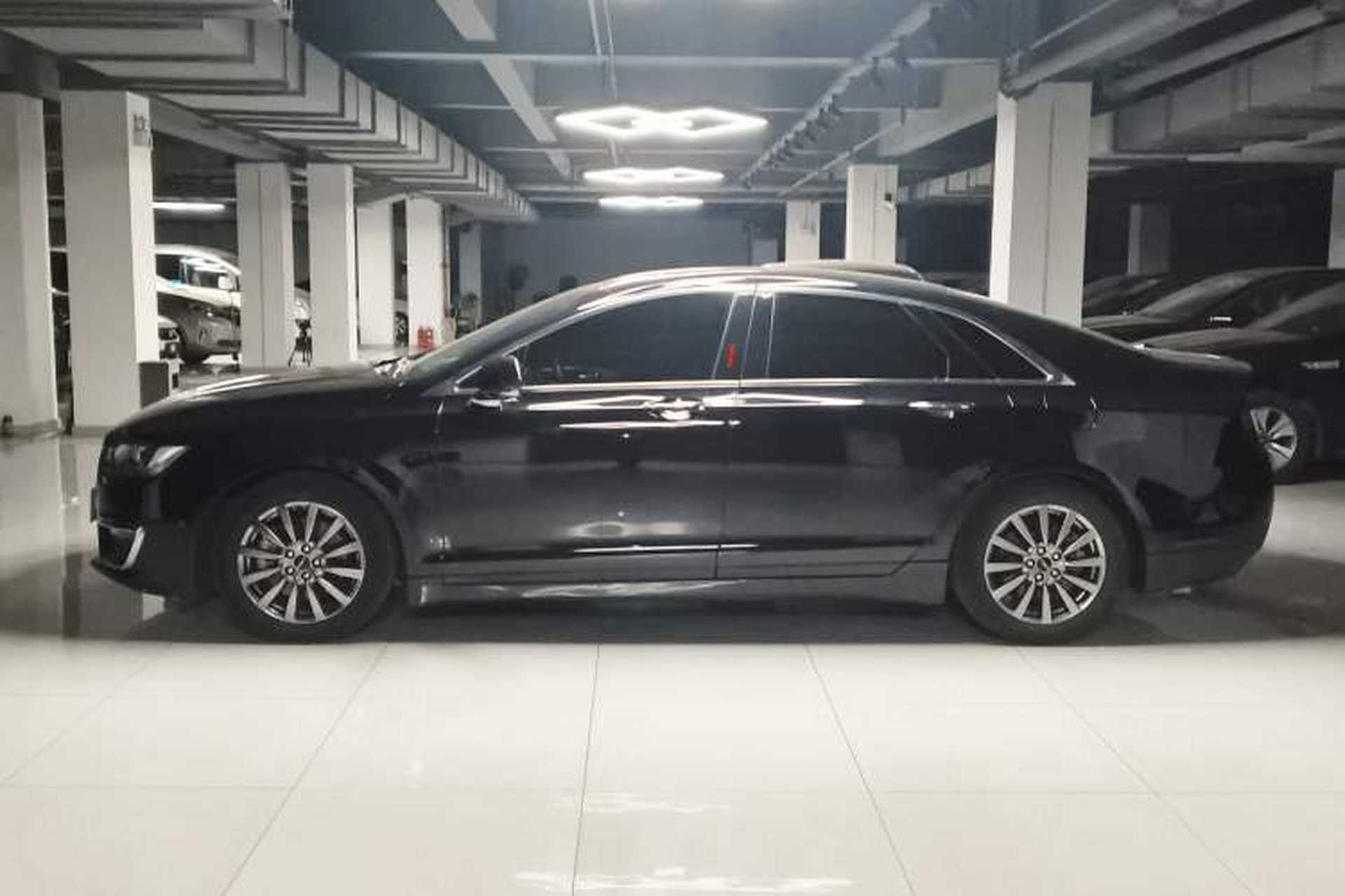 Used Lincoln MKZ 2020 2.0T Deluxe Edition Left Side