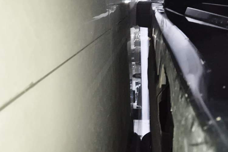 Used Lincoln MKZ 2020 2.0T Deluxe Edition Left Side Sill
