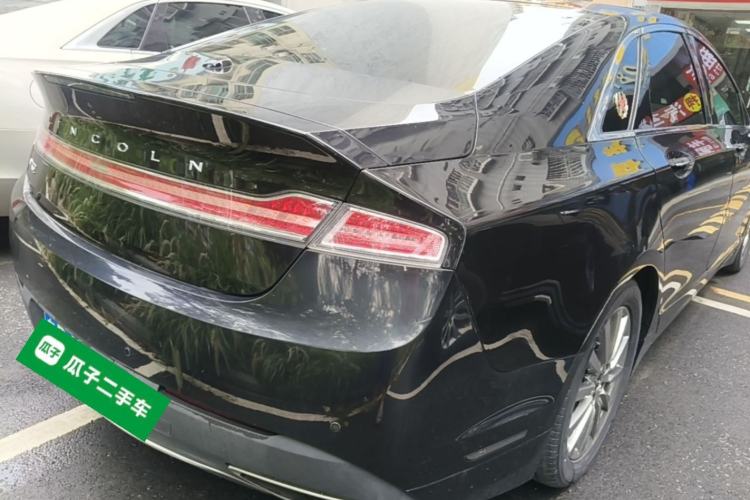 Used Lincoln MKZ 2020 2.0T Deluxe Edition Rear Right 45 Deg