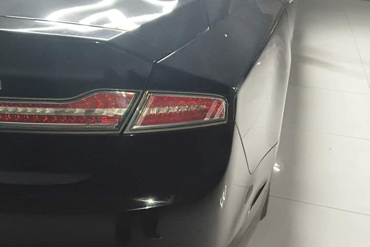 Used Lincoln MKZ 2020 2.0T Deluxe Edition Right Rear Taillight