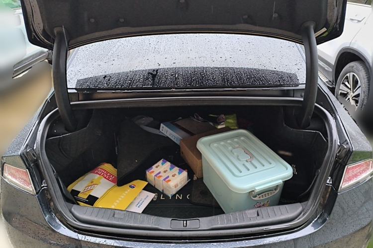 Used Lincoln MKZ 2020 2.0T Deluxe Edition Trunk