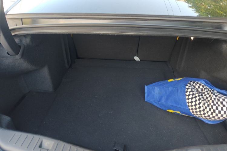 Used Lincoln MKZ 2020 2.0T Deluxe Edition Trunk