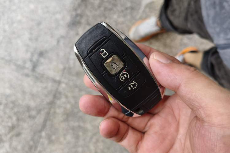 Used Lincoln MKZ 2020 2.0T Deluxe Edition Vehicle Key
