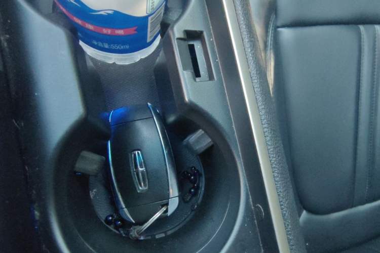 Used Lincoln MKZ 2020 2.0T Deluxe Edition Vehicle Key