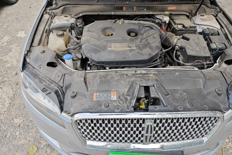 Used Lincoln MKZ 2020 2.0T Deluxe Edition Engine Bay Right