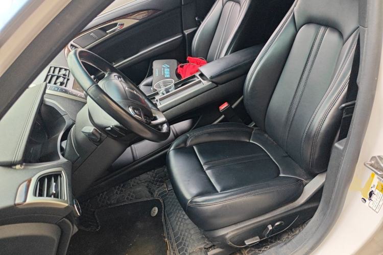Used Lincoln MKZ 2020 2.0T Deluxe Edition Left Front Seat
