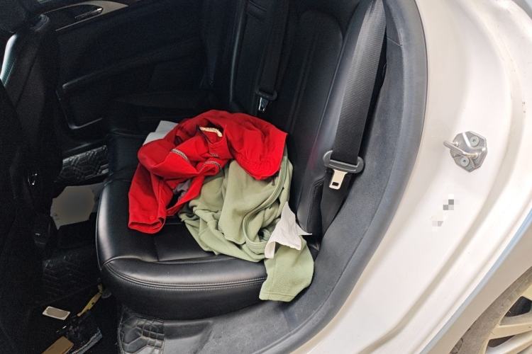 Used Lincoln MKZ 2020 2.0T Deluxe Edition Left Rear Seat