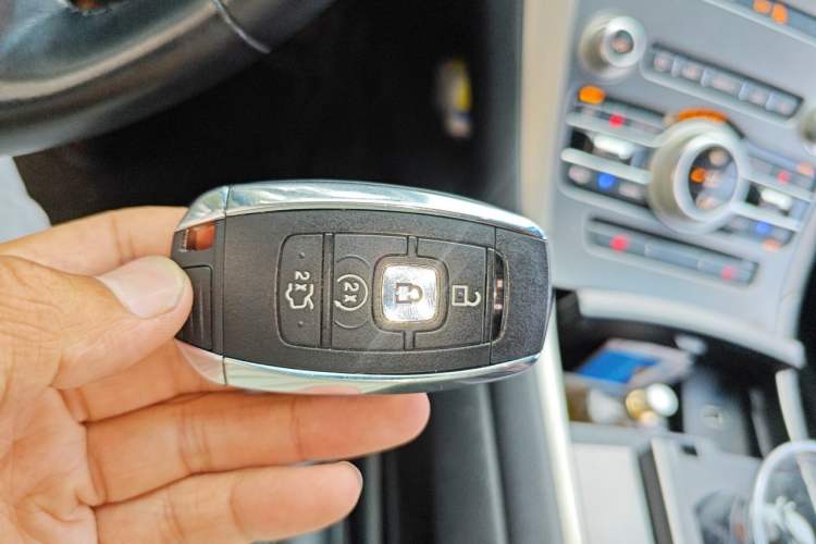 Used Lincoln MKZ 2020 2.0T Deluxe Edition Vehicle Key