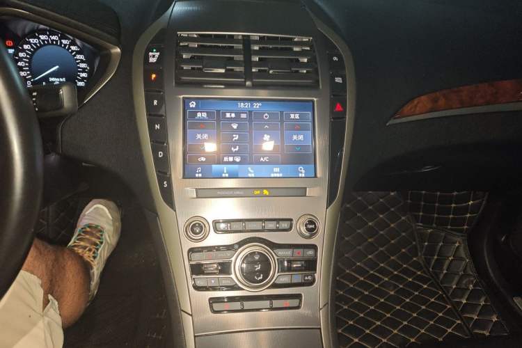 Used Lincoln MKZ 2020 2.0T Deluxe Edition Audio And AC Panel