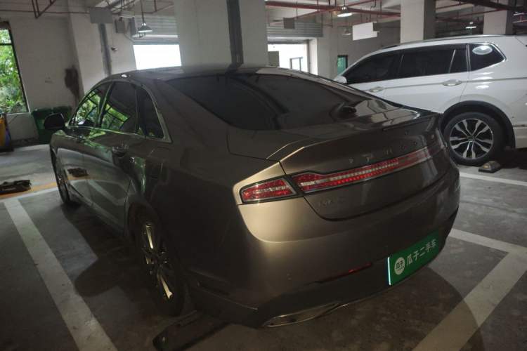 Used Lincoln MKZ 2020 2.0T Deluxe Edition Rear Left 45 Deg