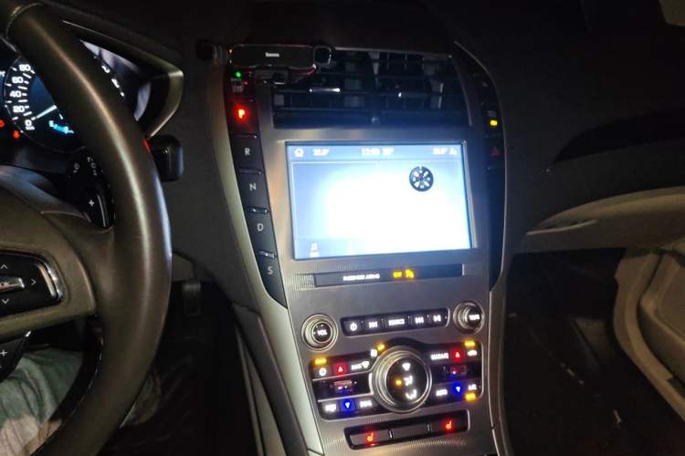 Used Lincoln MKZ 2020 2.0T Deluxe Edition Audio And AC Panel
